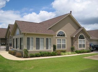 1689 E Southfield Cir E, Memphis, TN 38016
