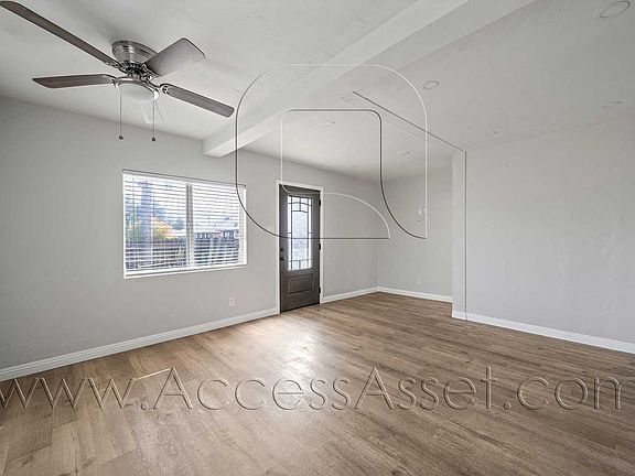 5th image of 107 N Langstaff St