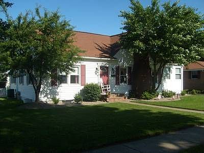 1st image of 410 Mayr St