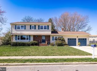 4 Ticonderoga Dr, Bordentown, NJ 08505