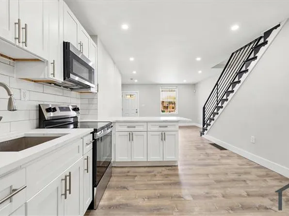 2310 Tasker St, Philadelphia, PA 19145