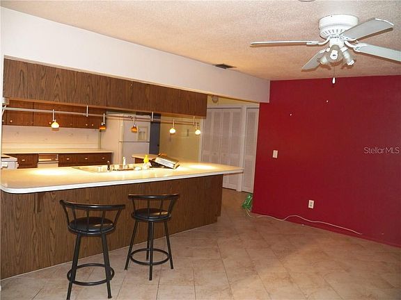 5th image of 4452 Winding Willow Dr