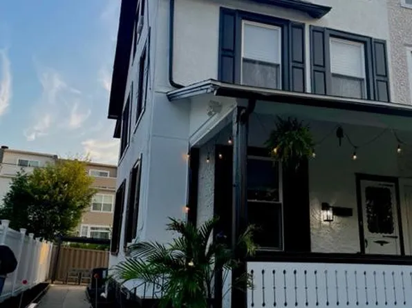854 Summit Grove Ave, Bryn Mawr, PA 19010