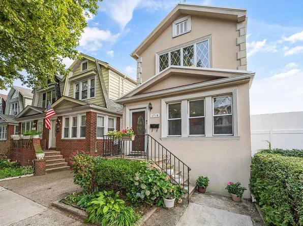 1714 E 32nd St, Brooklyn, NY 11234