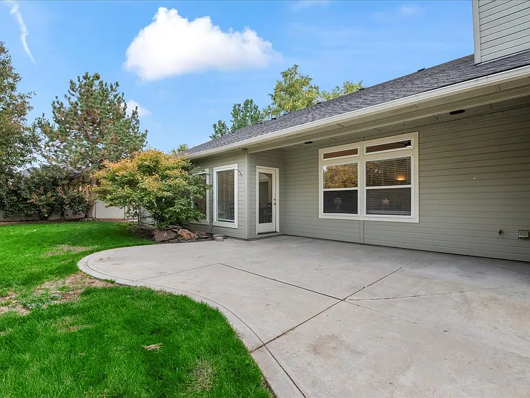 2544 W Teano Dr — Photo 27