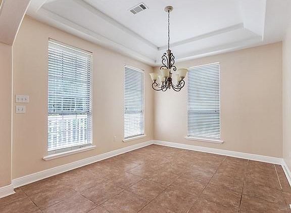 4th image of 73235 Hillcrest Blvd
