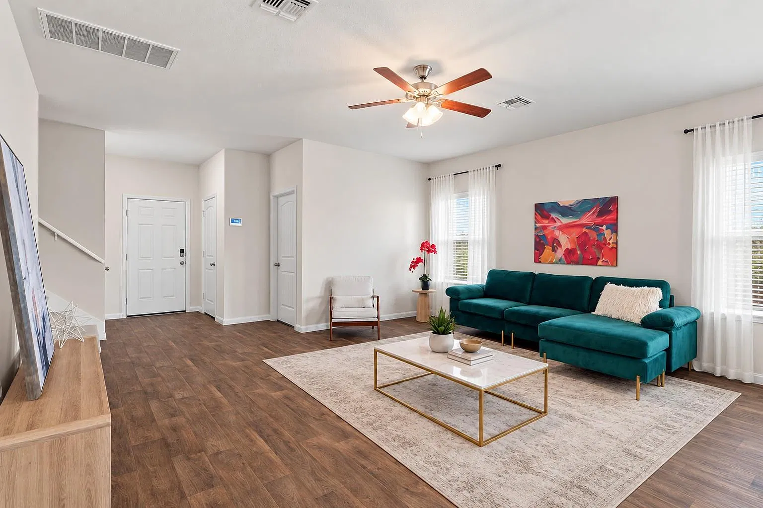 4 bed, 3.0 bath, 2320 sqft, $2,450 — Photo 2