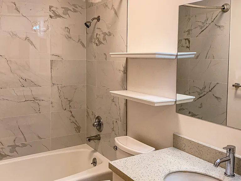 520 Bartlett St #2 — Photo 5