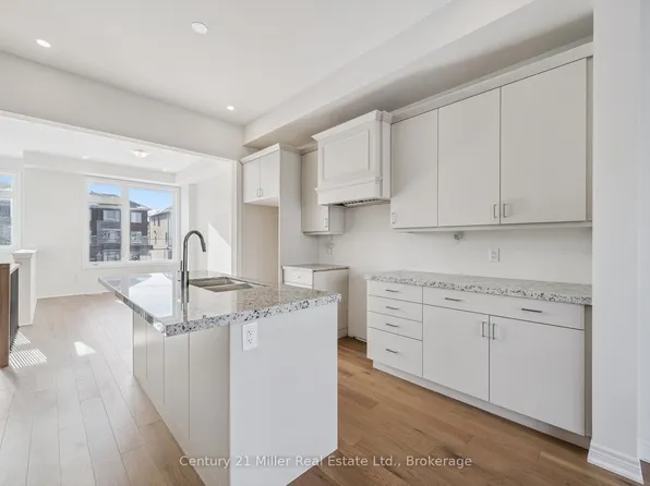 3199 6th Line, Oakville, ON L6H 1W6