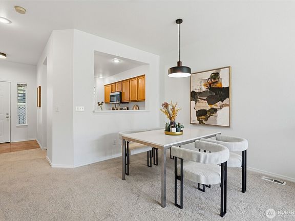 5th image of 16714 Cobblestone Drive #102