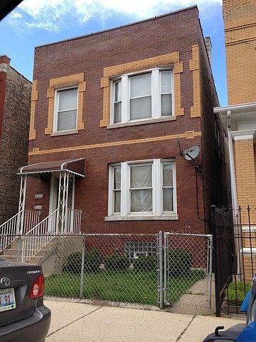 1st image of 2918 W Diversey Ave