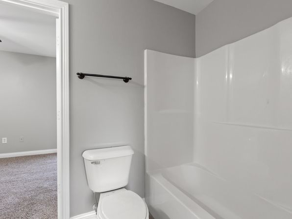 lexington-kentucky-446956486 picture