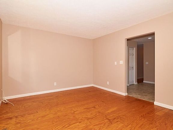 2nd image of 10941 Cornell Ave
