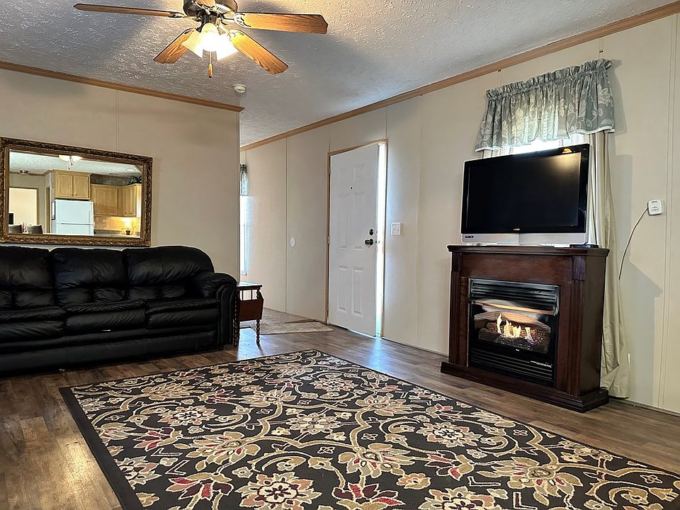 12285 Nashville Hwy, Baxter, TN 38544 Zillow