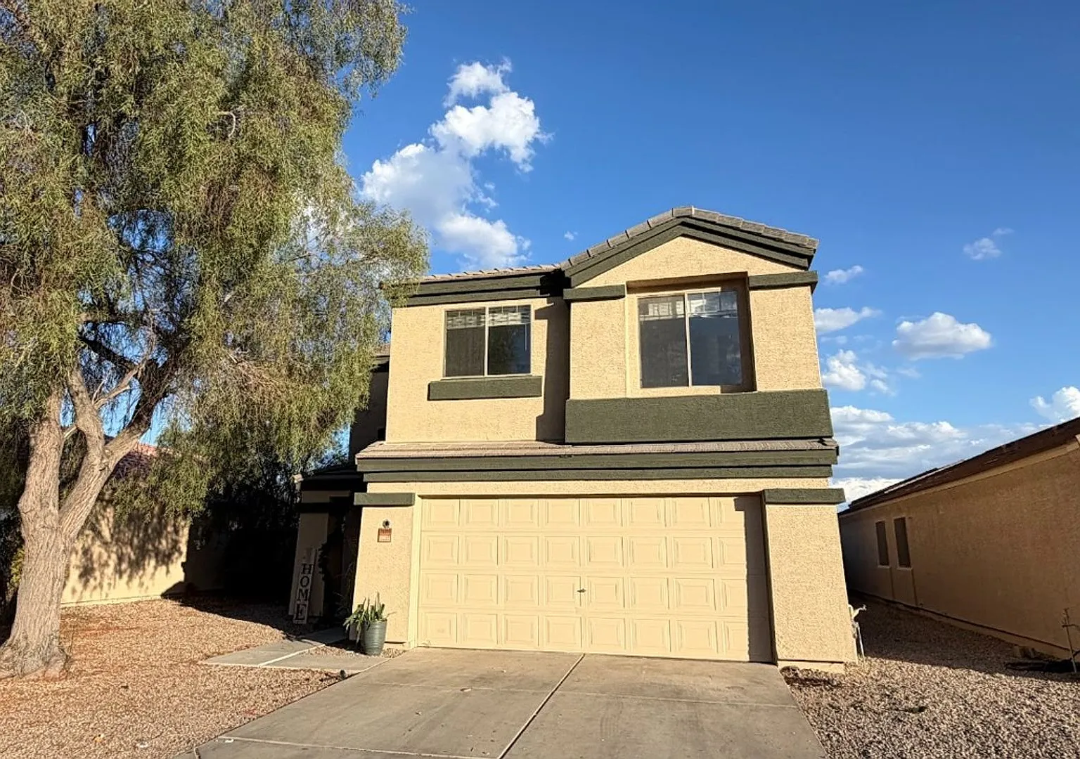 Beautiful 4 Bedroom Home For Rent In Goodyear! **New Carpet & New Paint** — Photo 1