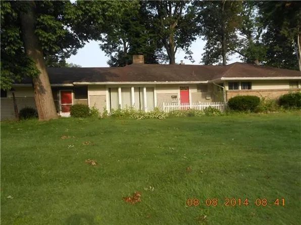 4052 Riverside Dr, Youngstown, OH 44511