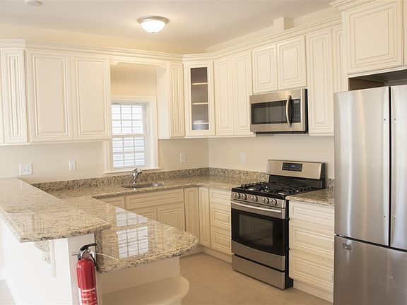 3rd image of 165 McAdoo Ave #1