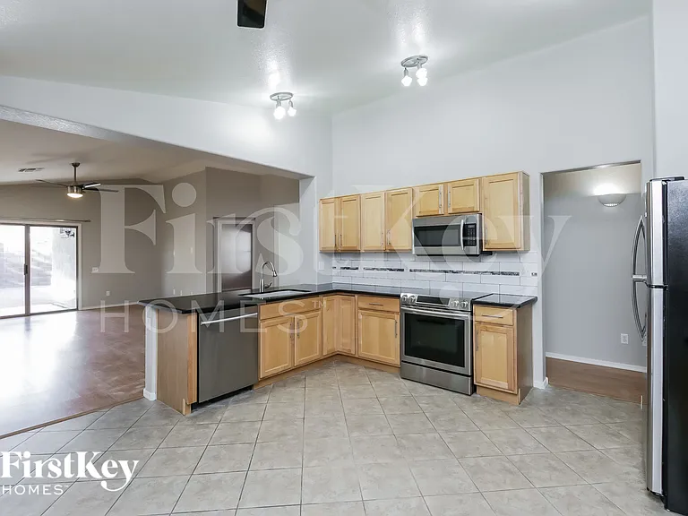8634 E Natal Ave — Photo 7