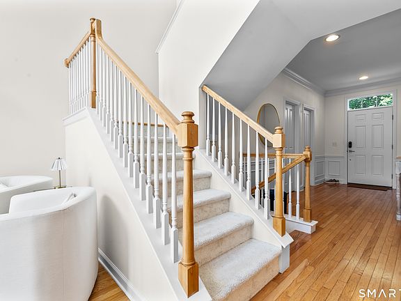 2nd image of 89 Sterling Drive #89