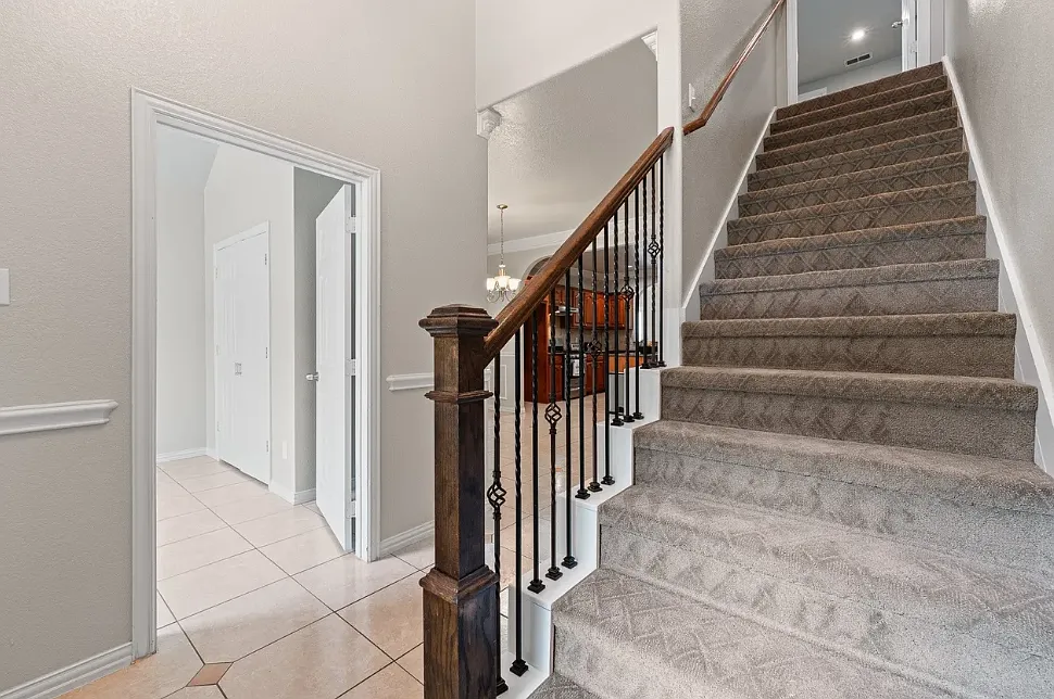 4001 Dexter Ave — Photo 3