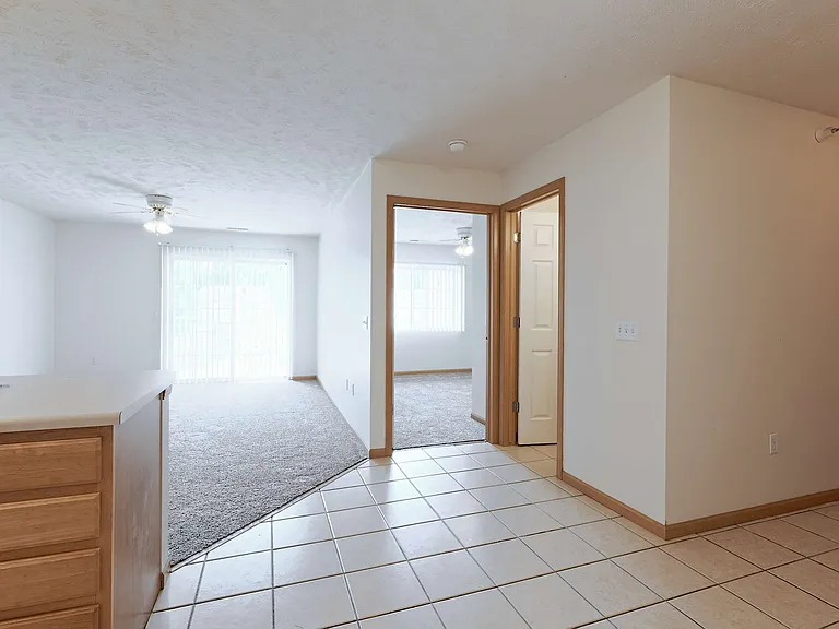 Park Ridge Apartments — Photo 43