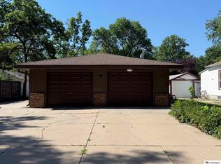 6327 Logan Ave, Lincoln, NE 68507