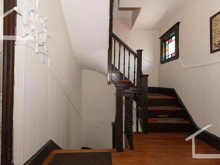 65 Hobart St #A — Photo 14