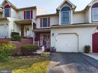 2242 Old Hollow Rd, Mechanicsburg, PA 17055
