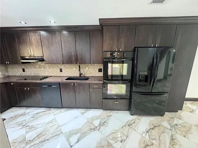 3994 Estepona Ave #4-D-7 — Photo 10