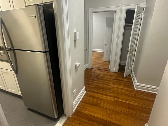3rd image of 115-117 Fairview Ave #23B