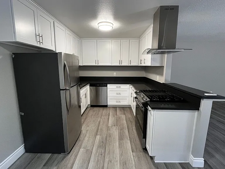 The Azusan — Photo 18
