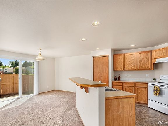 4th image of 16701 127th Avenue Ct E