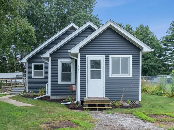 716 6th St, Farmington, MN 55024