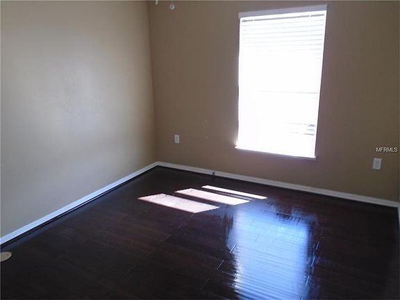 5th image of 9861 Ashburn Lake Dr