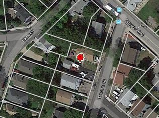 136 Seamans St, Providence, RI 02908