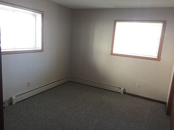 4th image of 1311 University Dr N APT 6