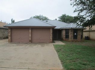 709 S Howell St, Brownfield, TX 79316