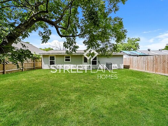 4426 Knoxville St, Houston, TX 77051 | Zillow