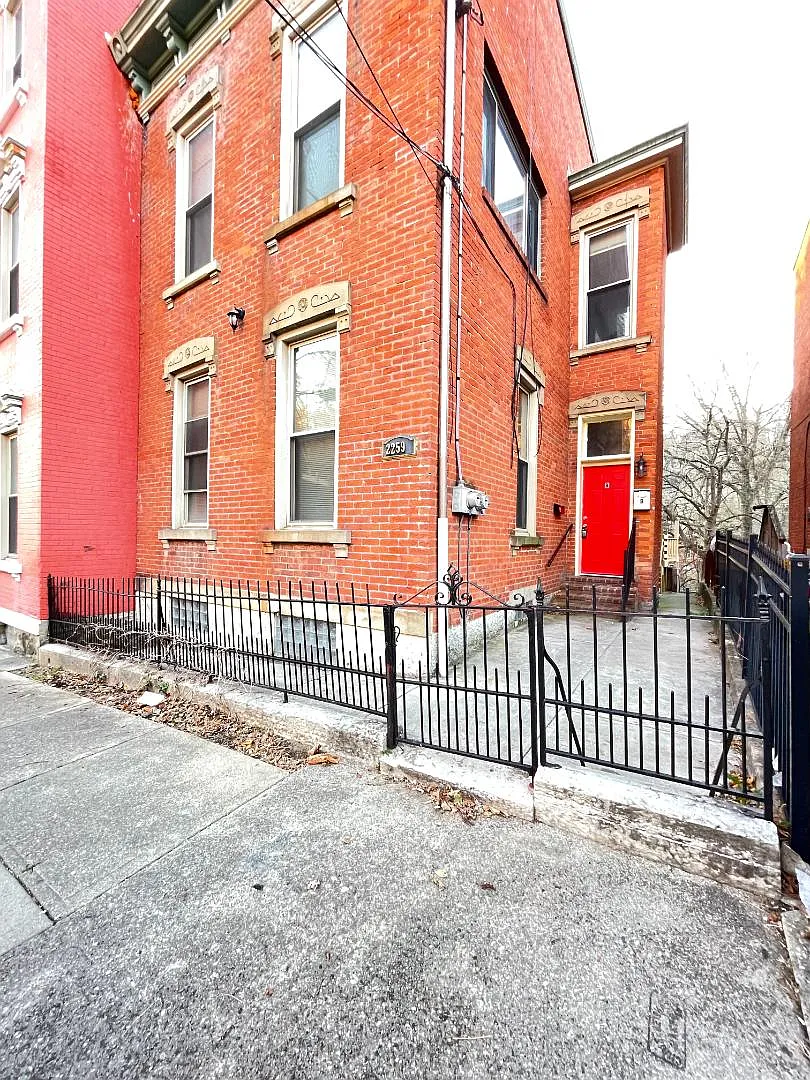 2259 Loth St - Unit A — Photo 1