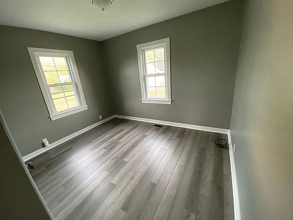 2nd image of 5681 Lafayette St