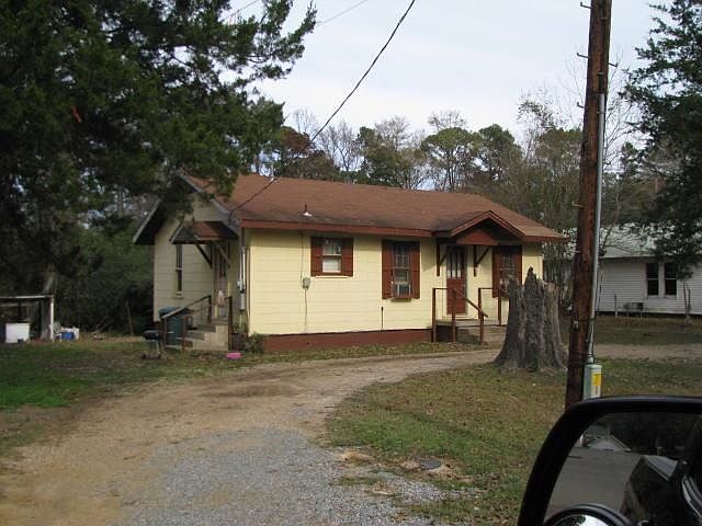 2nd image of 511 Ward St