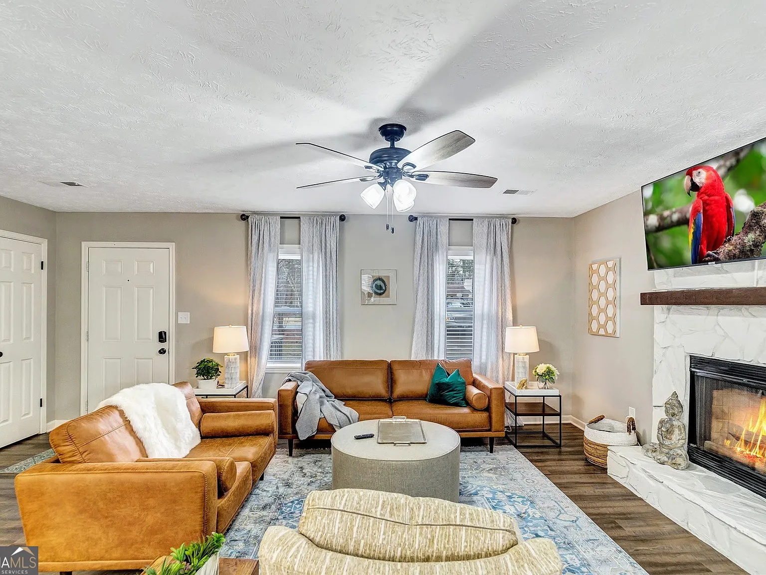 4 bed, 2.0 bath, 1748 sqft, $5,100 — Photo 2