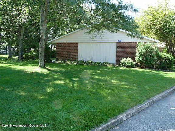 3rd image of 1251B Hamilton Ct #100B