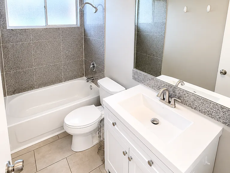627 Garden Ave #D-2 — Photo 7