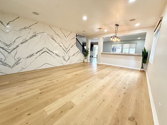 2nd image of 3073 S Plainfield Pl