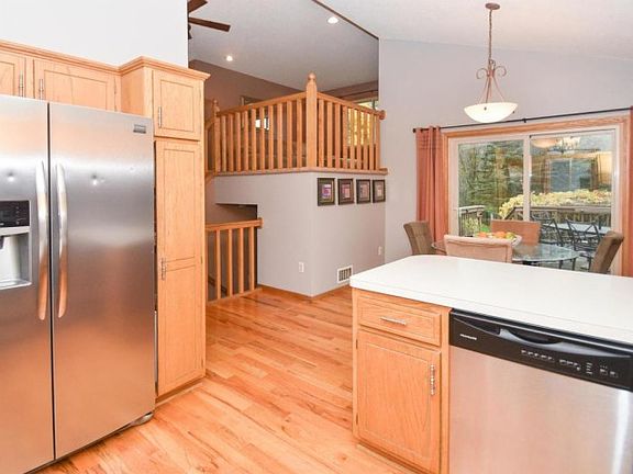 3rd image of 12740 Belle Aire Dr