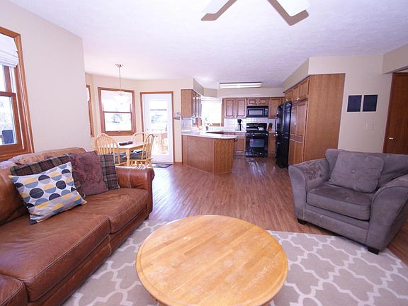 5th image of 2251 Wolfboro Dr SE