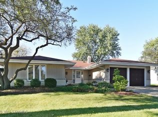 837 Blenheim Dr, Schaumburg, IL 60195