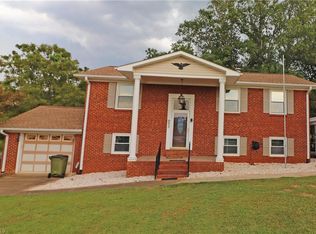 425 Rolling Park Dr, Lexington, NC 27295