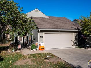 46 SW Pepper Tree Ln, Topeka, KS 66611